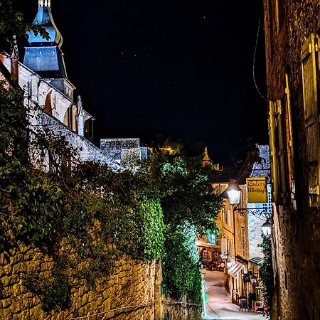 Centrally Located Sarlat Apartment With Medieval Town Views Esterno foto