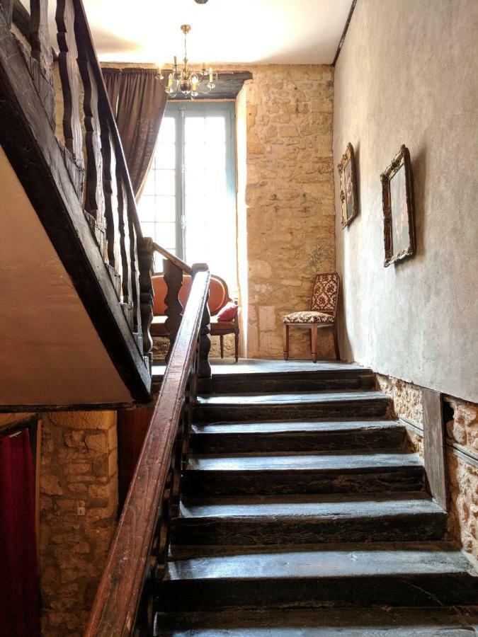 Centrally Located Sarlat Apartment With Medieval Town Views Esterno foto